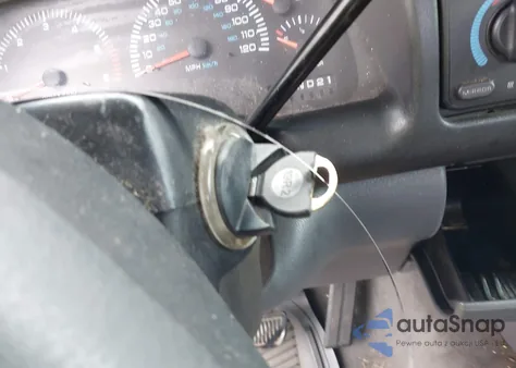 1998 Dodge Ram 1500 из США, поврежденный, VIN 3B7HC13Z7WG219035